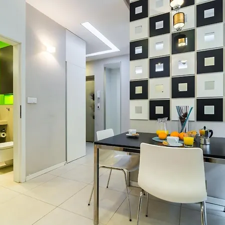 Rent Like - Aleja 3 Maja 2 Apartment Warsaw
